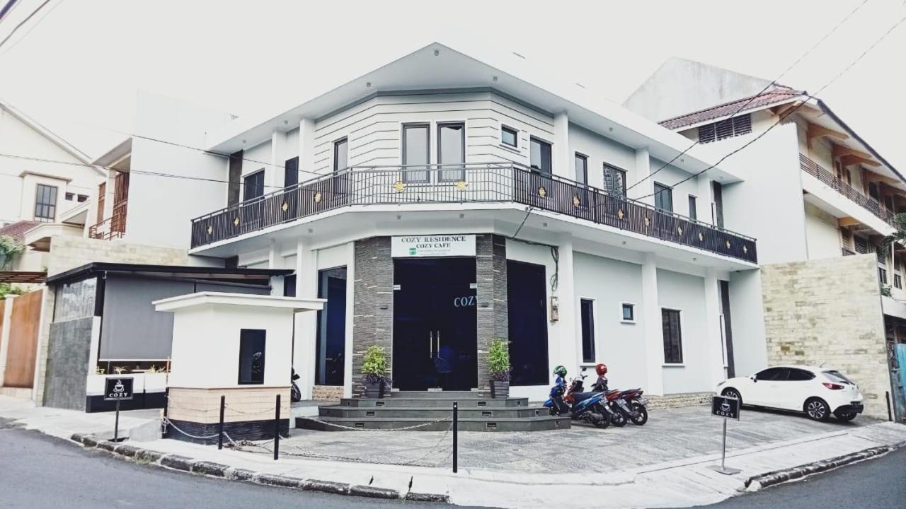 Cozy Residence Tomang Jakarta Exterior photo